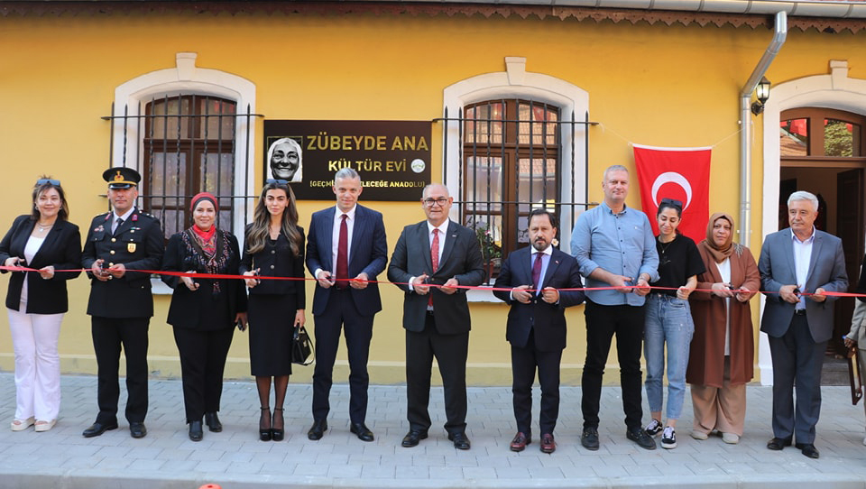 Pozantı Kültür Evleri Hizmete Açıldı