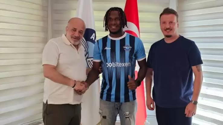 Parasını Aldı Demirspor’da Kaldı
