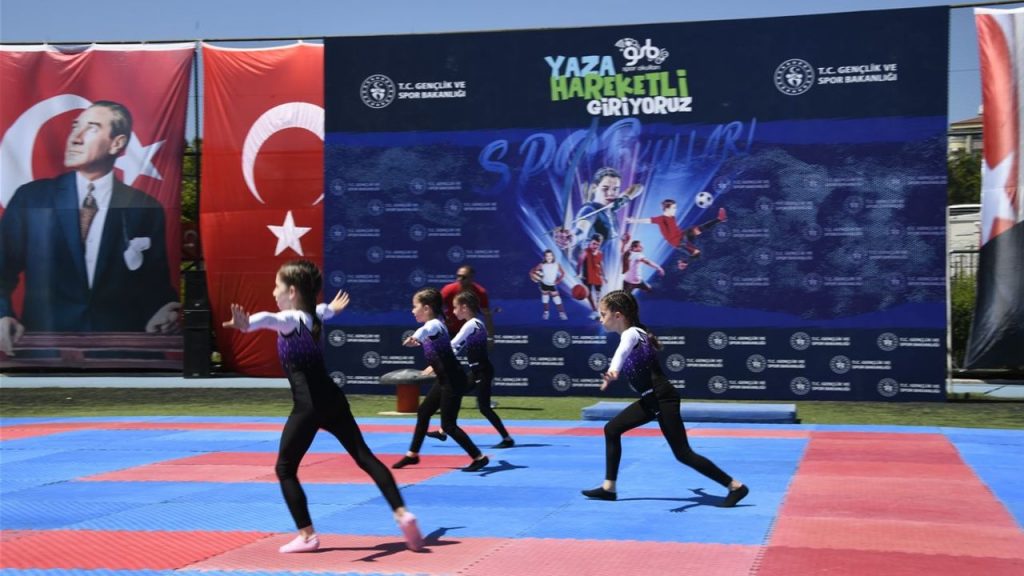 GSB Spor Okulları 2 Temmuzda başlıyor: Ücretsiz yaz spor eğitimi 81 ilde