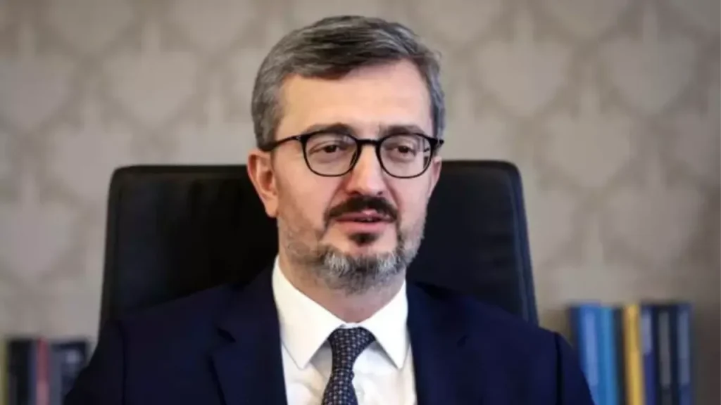 Burhanettin Duran’dan YAŞ kararlarına ilişkin değerlendirme: Kahraman ordumuza hayırlı olsun
