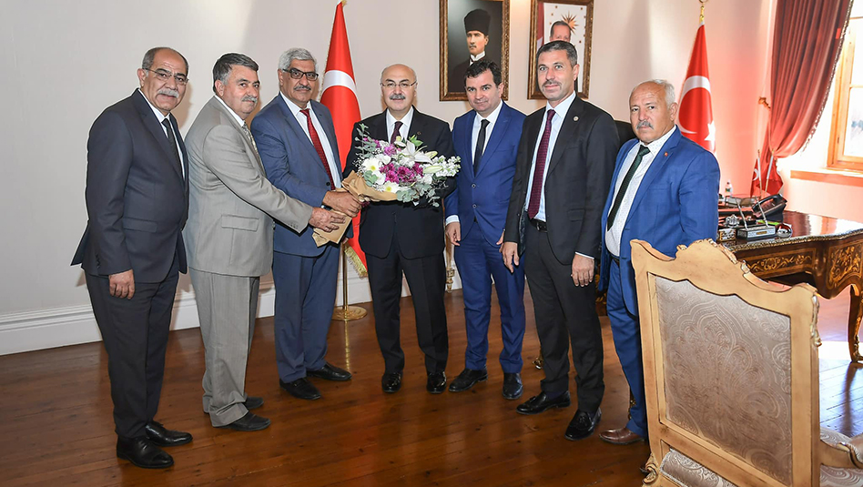 Muhtarlar Vali Köşger’i ziyaret etti…
