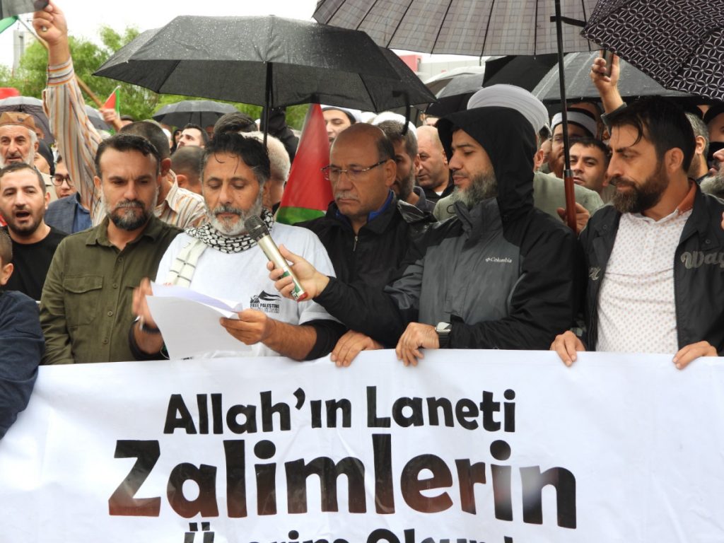 ADANALI STK TEMSİLCİLERİ KATİLLERİN ADANA TEMSİLCİLİĞİNE YÜRÜDÜ