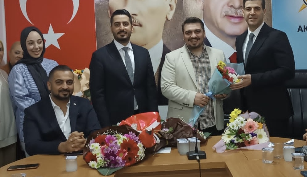 AK Parti Seyhan’da Devir Teslim…