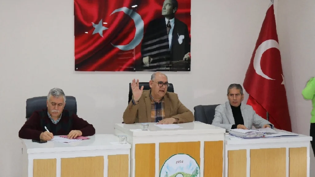 Başkan Çay’dan Personele İkramiye!