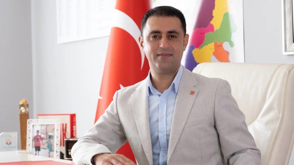 “Seyhan’ı Projelerimle Yönetmeye Talibim”
