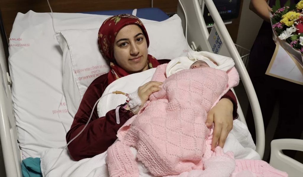 Yılın İlk Bebeği; Masal…