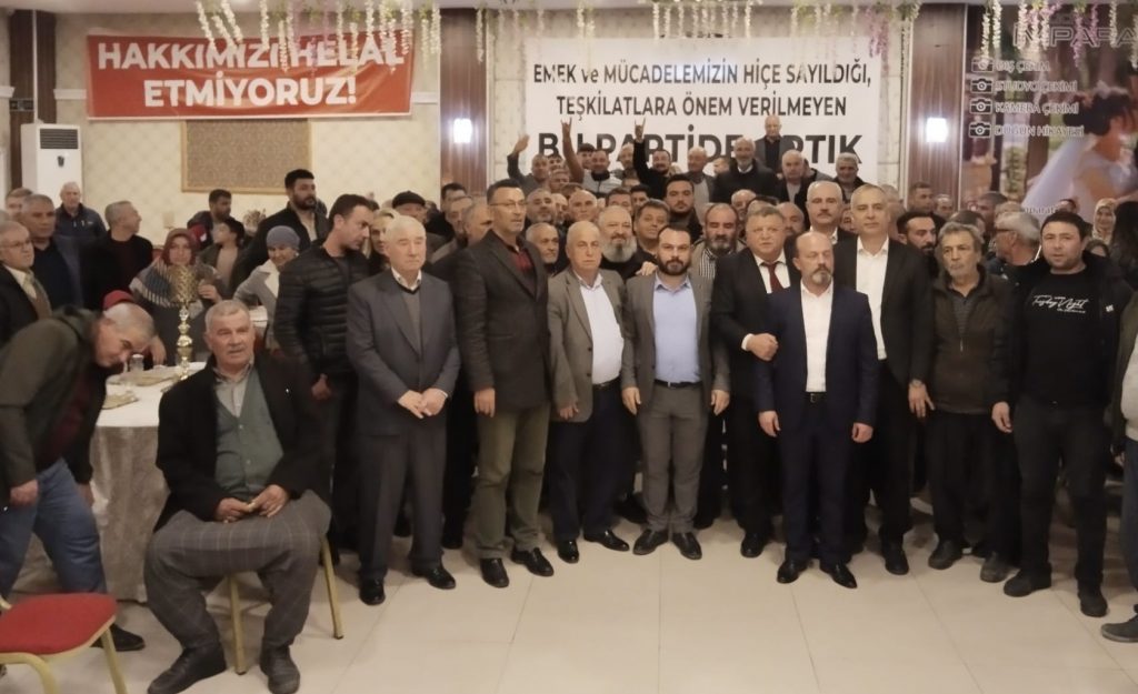 Sarıçam İlçenin Kapısına Kilit Vuruldu