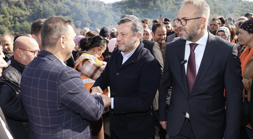 “İbadet Aşkıyla Hizmet Edeceğiz”