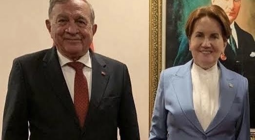 Akif Kemal Akay Listesini Teslim Etti