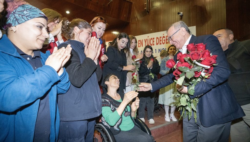 Seyhan’da Toplu Sözleşme Sevinci