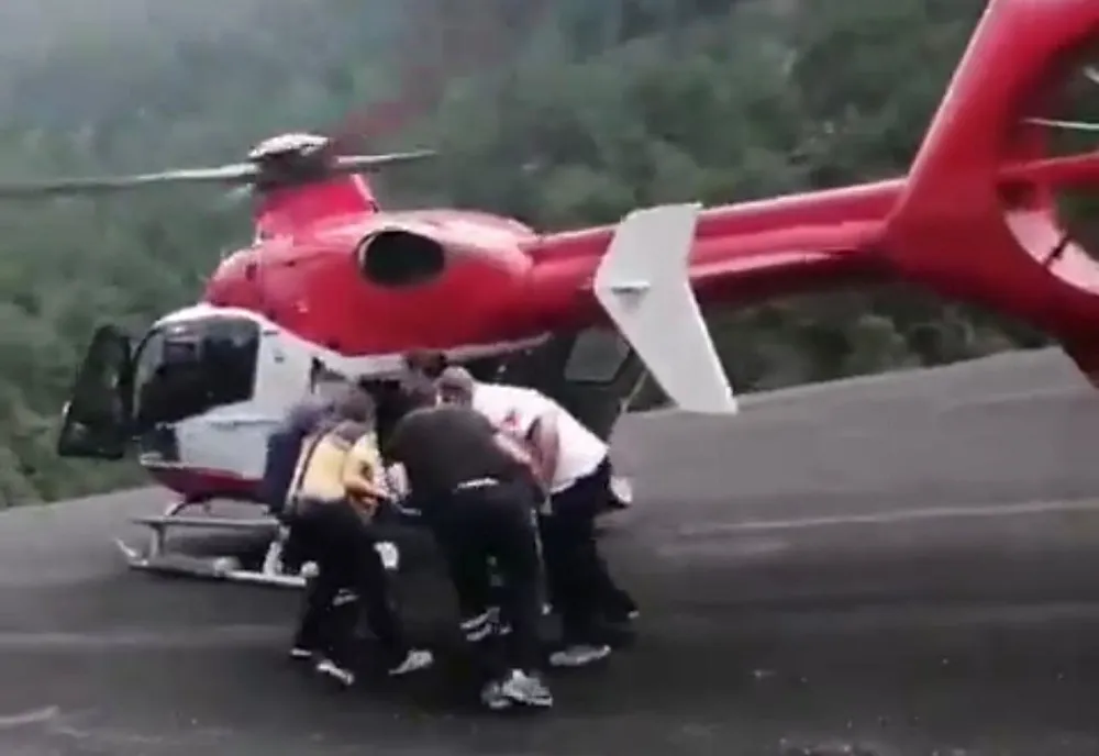 Sağlık Müdürlüğü hava ambulans ile nakletti