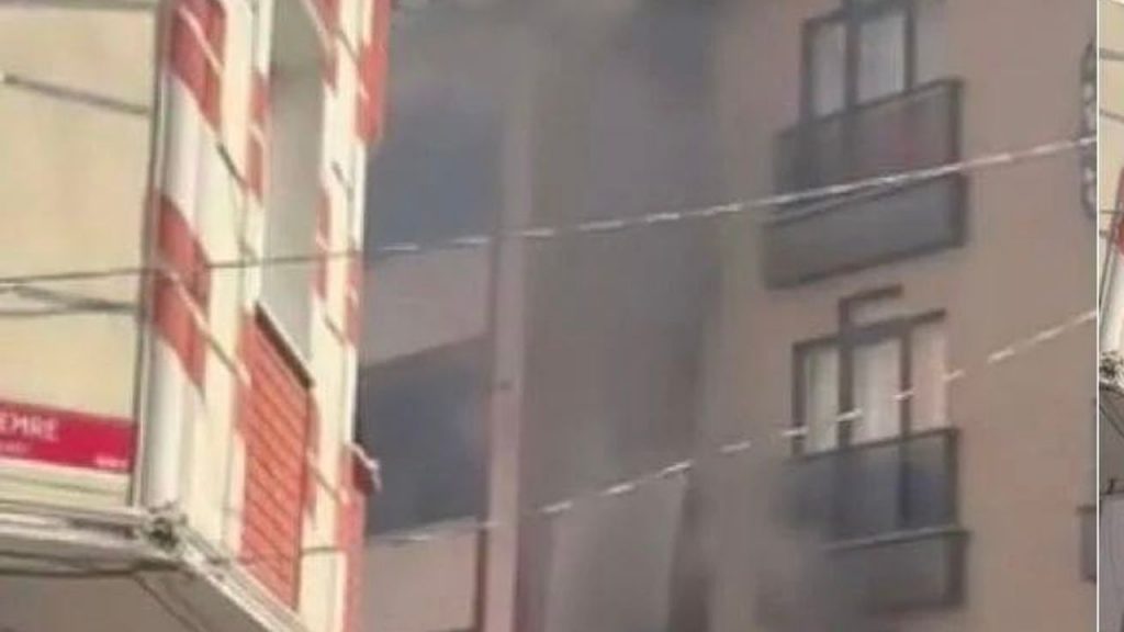 İstanbul Esenyurt'ta 4 katlı bir binada yangın