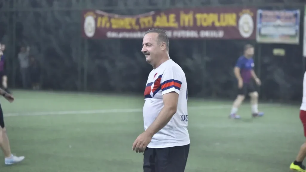 Anahtar Parti teşkilat üyeleri Düzce'de halı sahada buluştu: Ağıralioğlu'ndan 3 gol!