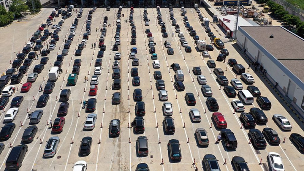 Kapıkule’de gurbetçi yoğunluğu: 3 haftada 620 bin kişi yurda giriş yaptı