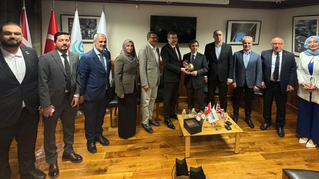 Londra'da 'Türkiye-İngiltere yatırım köprüsü' paneli