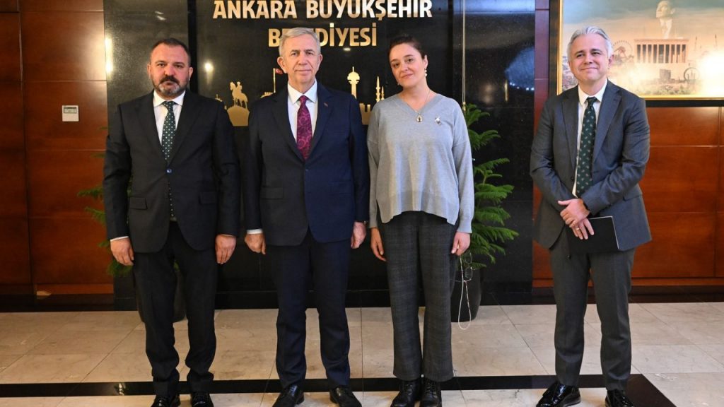 Anne Minguzzi’den Mansur Yavaş’a ziyaret: Mattia Ahmet Minguzzi’nin adı kaykay parkında yaşatılacak