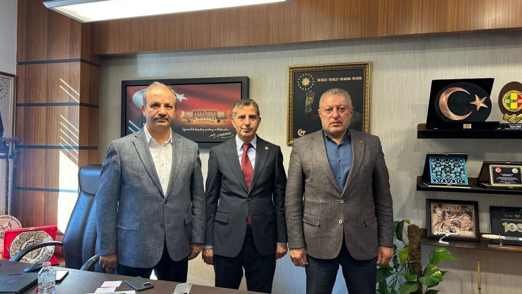 Sağlık-Sen'in Meclis mesaisi devam ediyor: Gündem sağlık profesyonellerinin talepleri