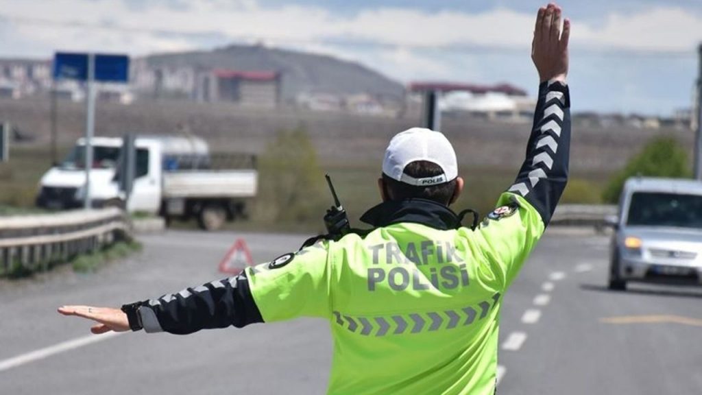 Trafikte yeni cezalar resmen açıklandı