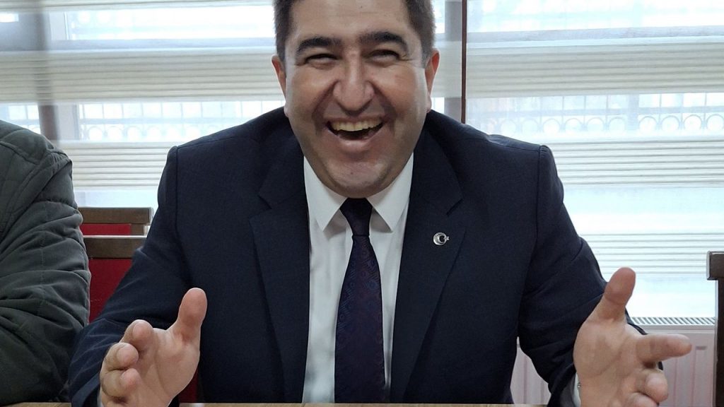 Güdül Belediye başkanı Mehmet Doğanay: "Vatandaşın yanındayız"