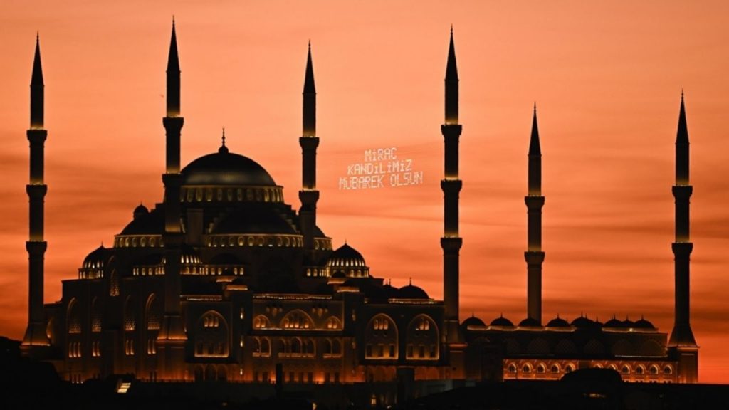Miraç Kandili yarın idrak edilecek
